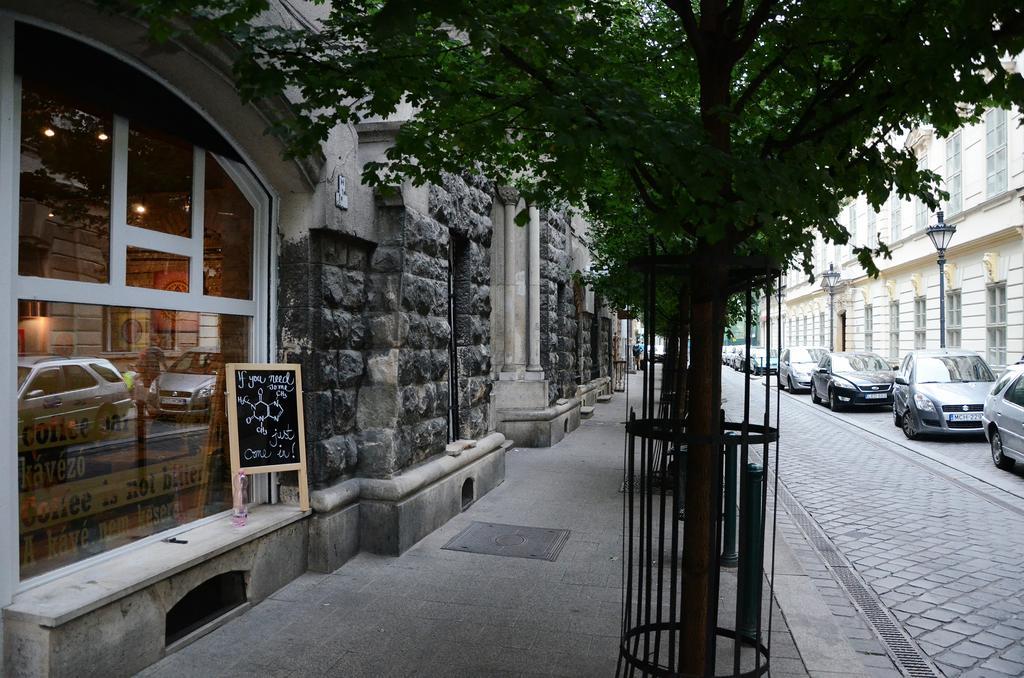 盖斯特瑞斯特一室公寓酒店 布达佩斯 外观 照片